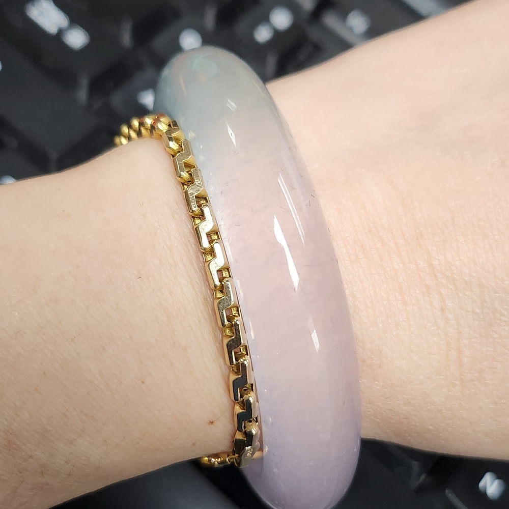 Chalcedony Agate Bangle - image 1